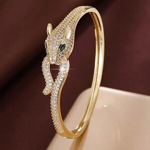 NEW Elegant Gold Panther Bracelet Leopard jaguar bracelet Unique 🐆
